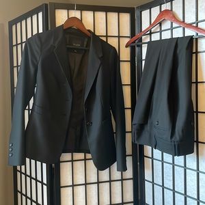 The Limited Black Collection Women’s Suit